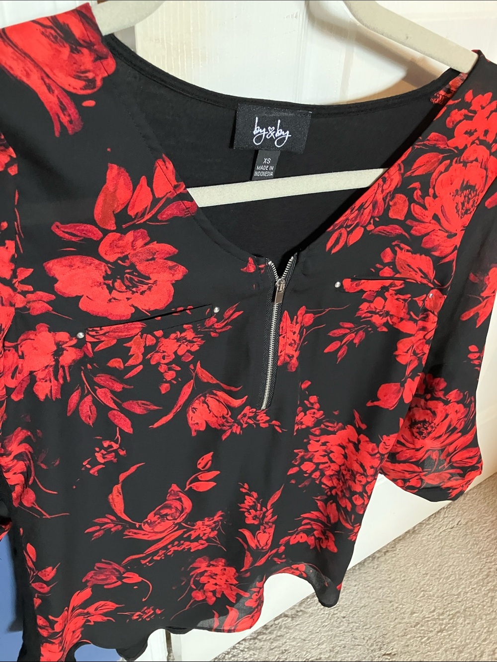by & by Red Floral & Black Blouse half zip XS